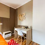 Exelent Modern In Blloku Center With Fast Wifi - Gold Apartamento Tirana