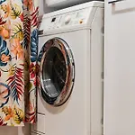 Exelent Modern In Blloku Center With Fast Wifi - Gold Tiran