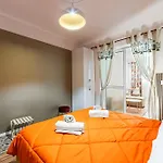 Exelent Modern In Blloku Center With Fast Wifi - Gold Daire