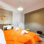 Exelent Modern In Blloku Center With Fast Wifi - Gold Tiran