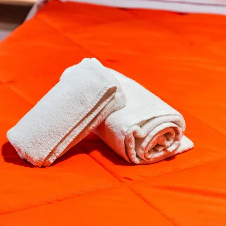 Exelent - Gold Blloku Tirana