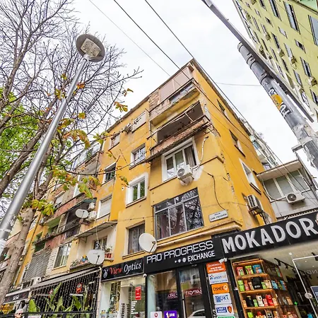 Exelent Modern In Blloku Center With Fast Wifi - Gold Daire *