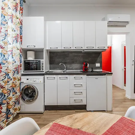 Appartamento Exelent Modern In Blloku Center With Fast Wifi - Gold Tirana