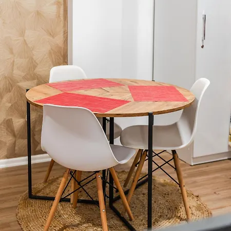 Exelent Modern In Blloku Center With Fast Wifi - Gold Appartamento Tirana