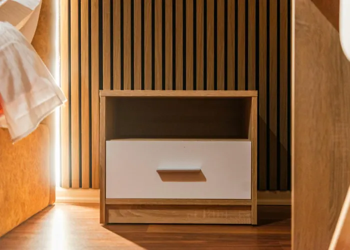 Exelent Bnb Modern Apartment In Blloku Center With Fast Wifi - Gold Home * 티라나