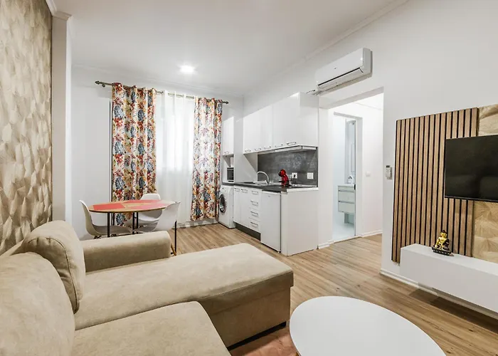 Appartement Exelent Modern In Blloku Center With Fast Wifi - Gold *